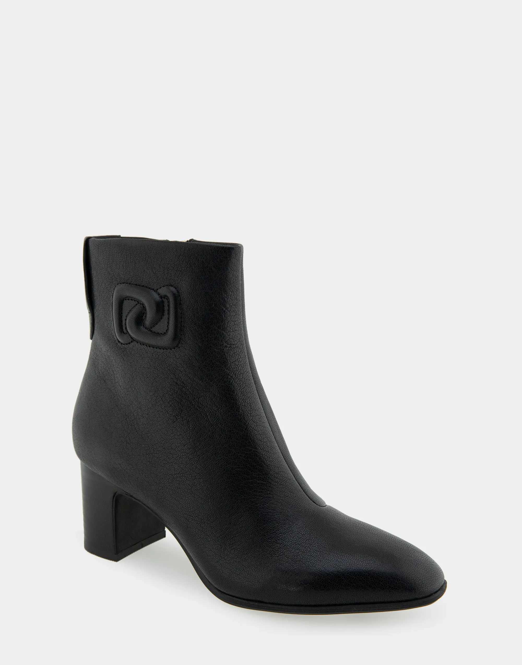 Magnus Logo sold by AEROSOLES product image thumbnail 2