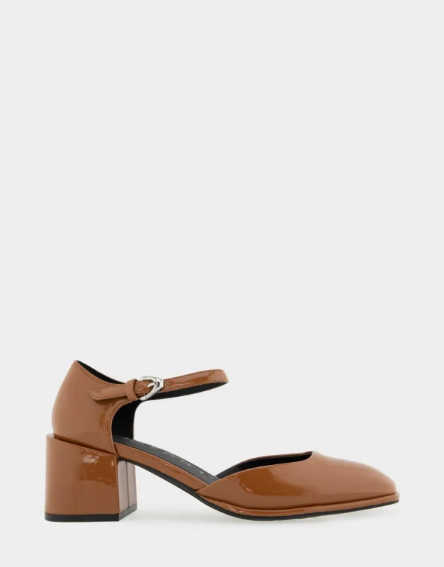 Alma *FINAL SALE* sold by AEROSOLES