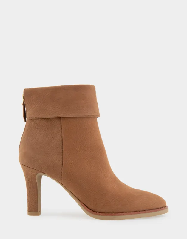 Laia *FINAL SALE* sold by AEROSOLES