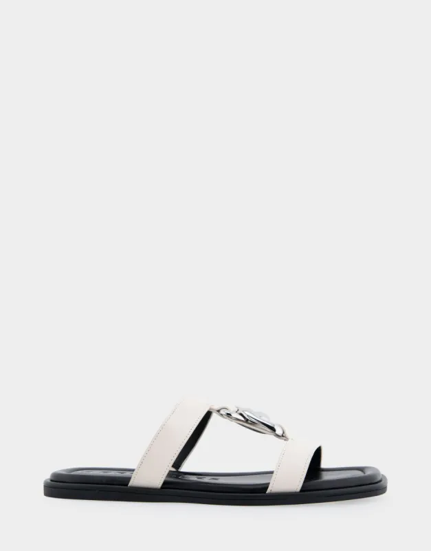 Boston made by AEROSOLES