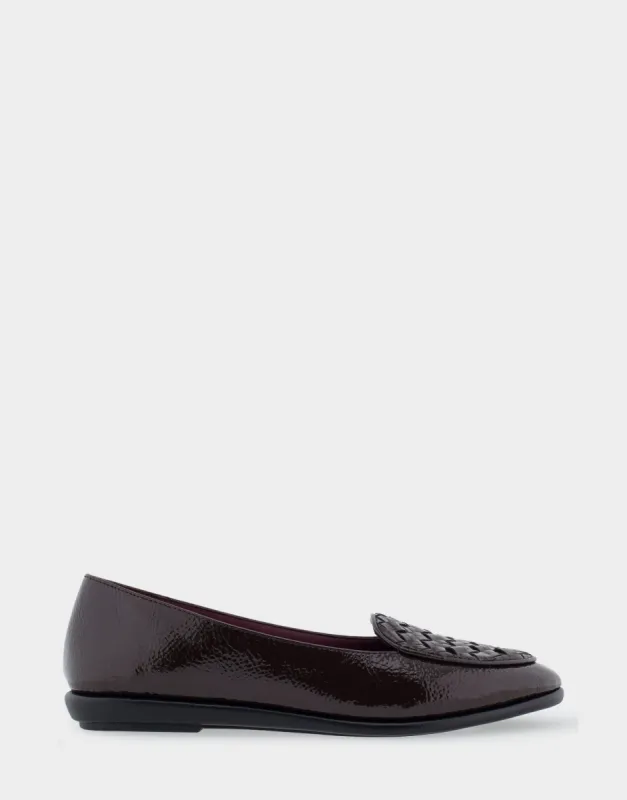 Brielle sold by AEROSOLES