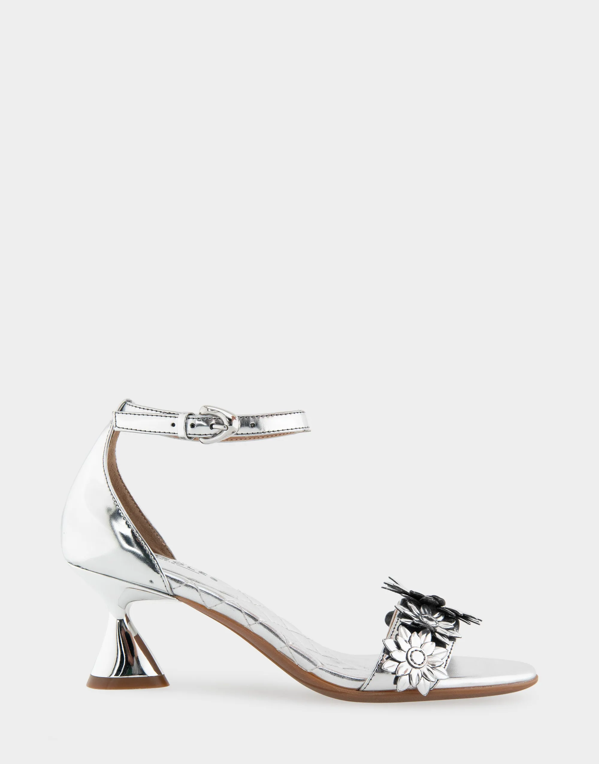 Jazzier *Final Sale* sold by AEROSOLES