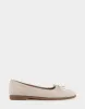 Novia sold by AEROSOLES