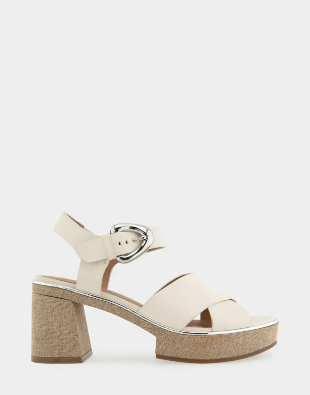 Zephyr sold by AEROSOLES