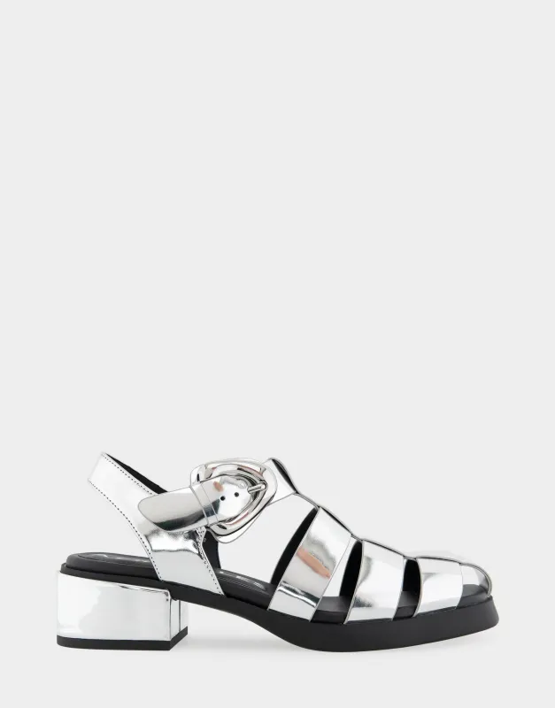 Dapper sold by AEROSOLES