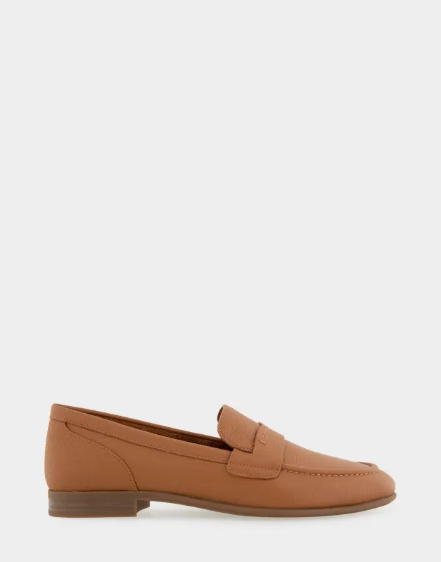 Winona *Final Sale* sold by AEROSOLES