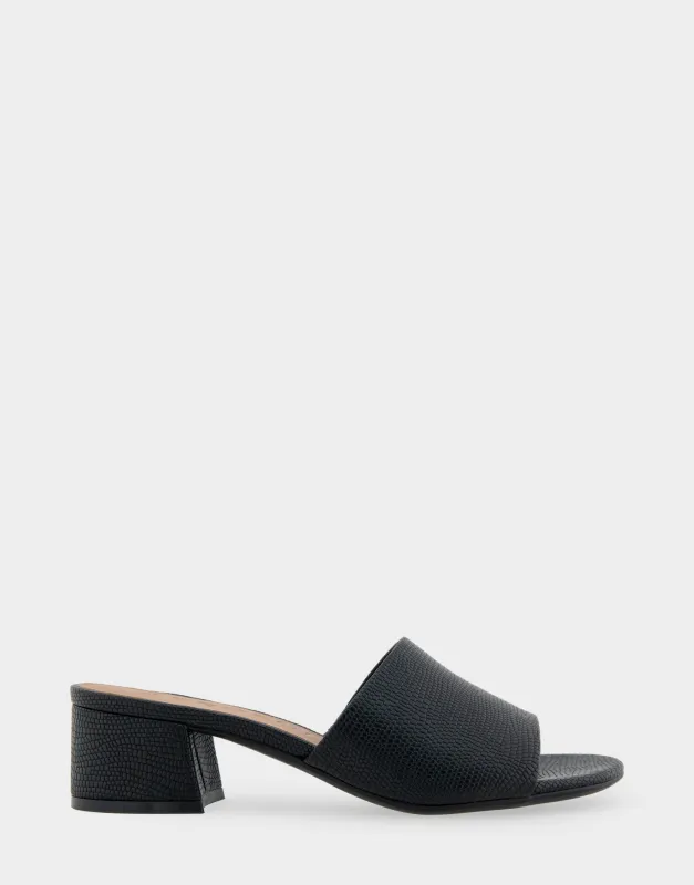Como sold by AEROSOLES