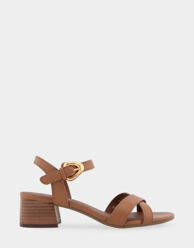 Cinzia sold by AEROSOLES