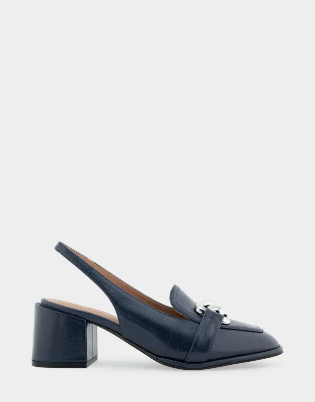 Allure sold by AEROSOLES