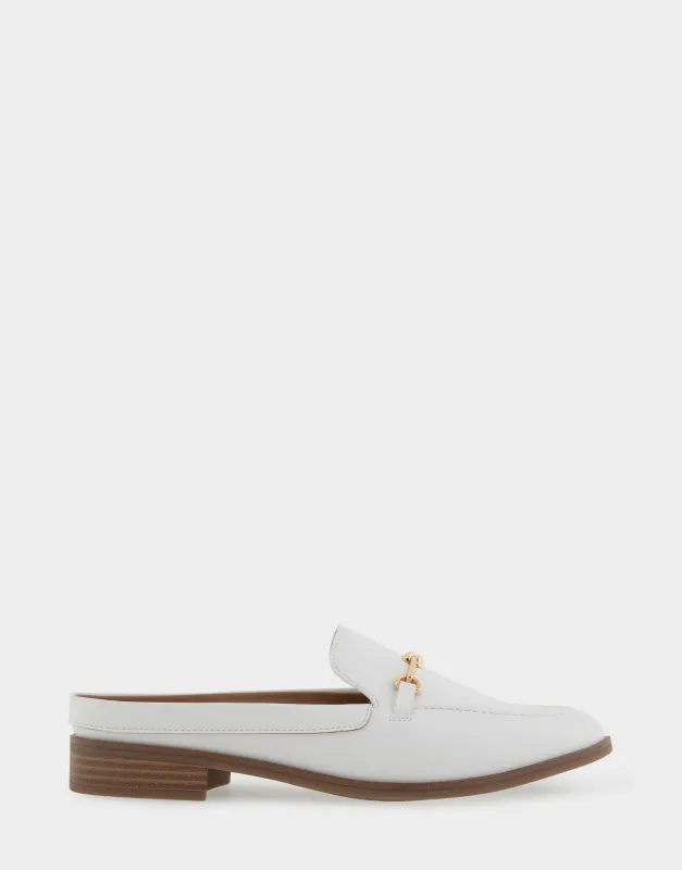 Erik sold by AEROSOLES