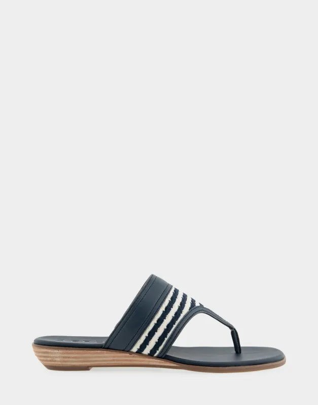 Gesa *Final Sale* sold by AEROSOLES