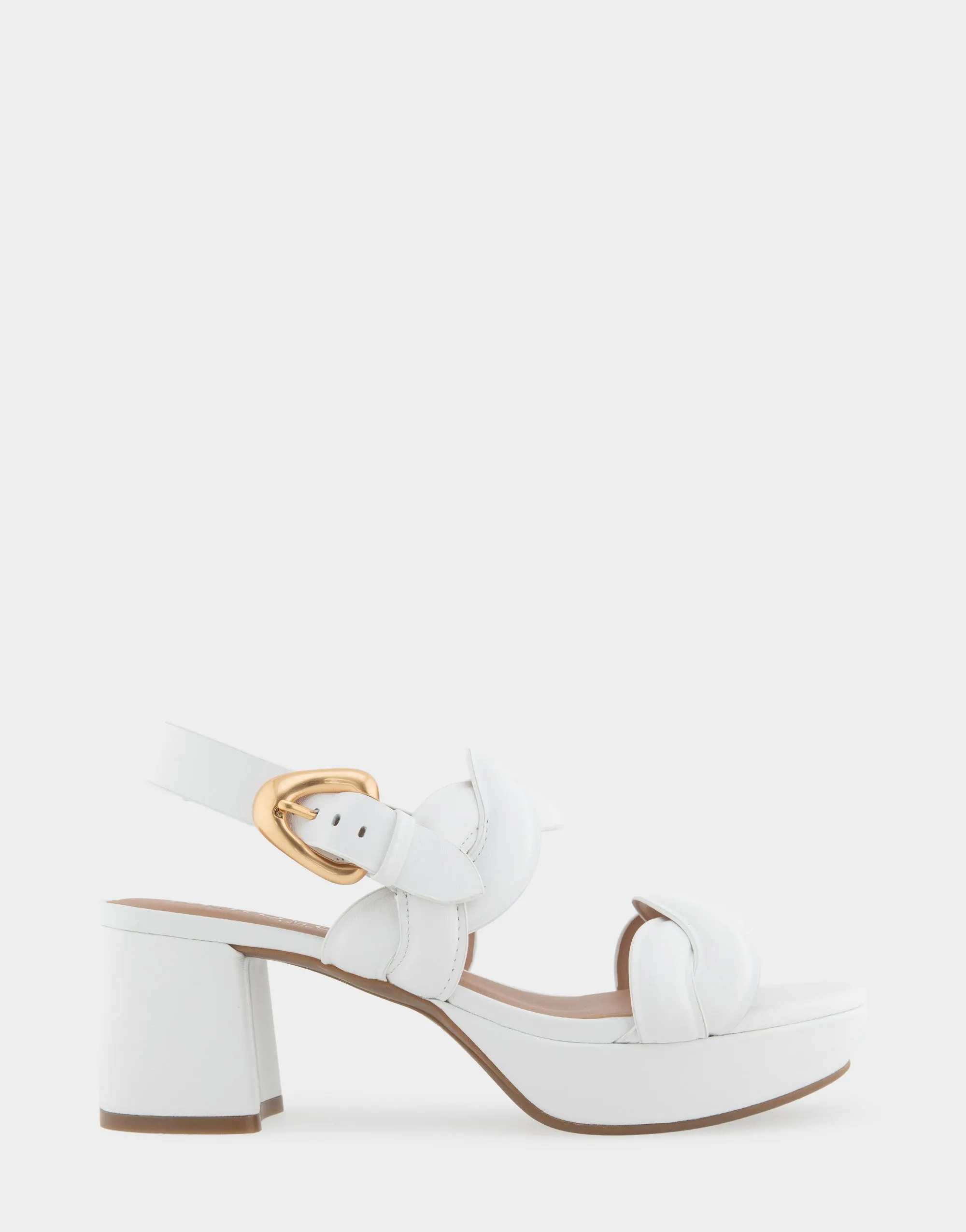 Camea sold by AEROSOLES