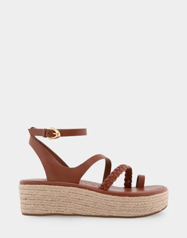 Dolly sold by AEROSOLES