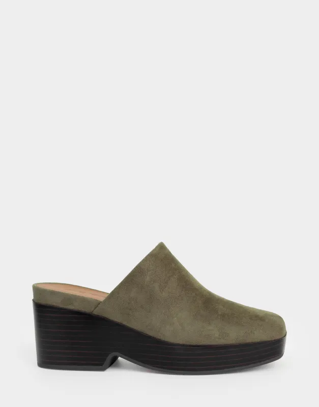 Chata sold by AEROSOLES