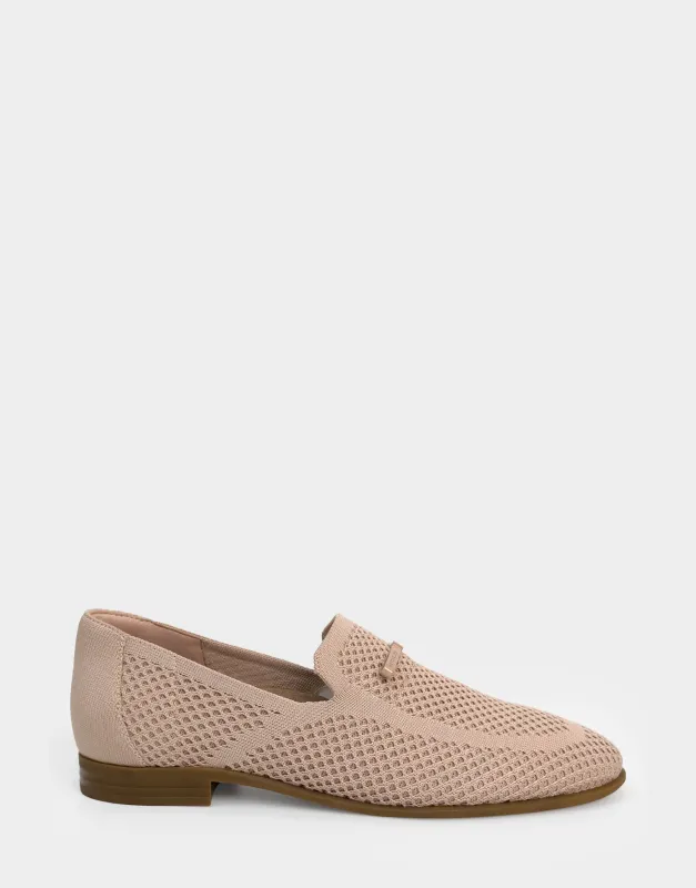 Westly sold by AEROSOLES
