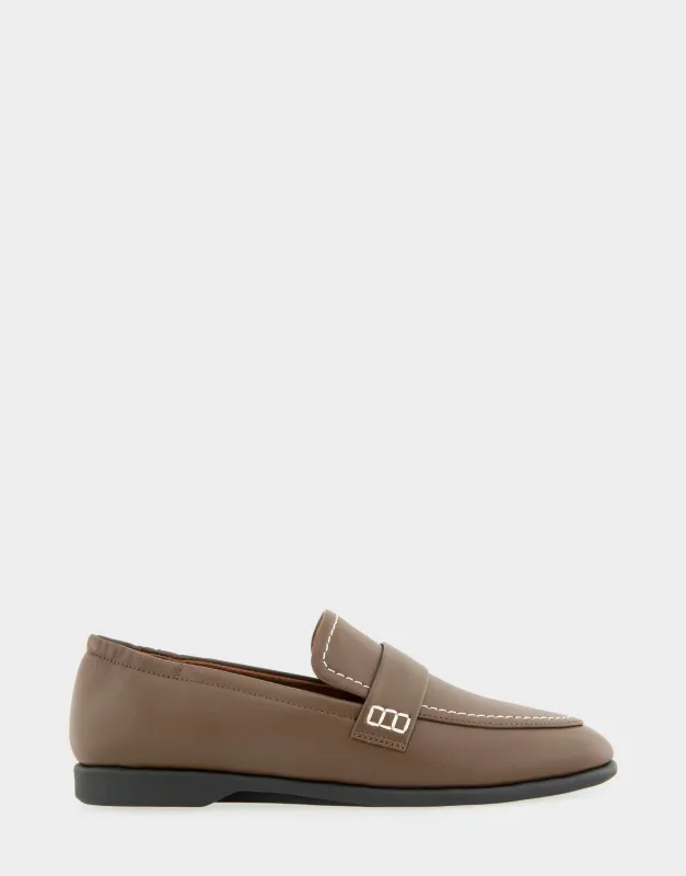 Noha sold by AEROSOLES