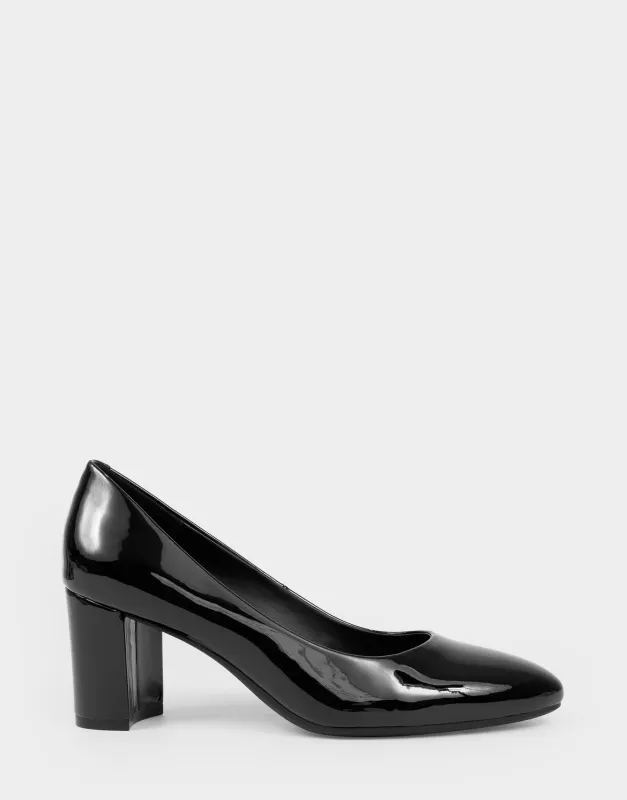 Betsy sold by AEROSOLES