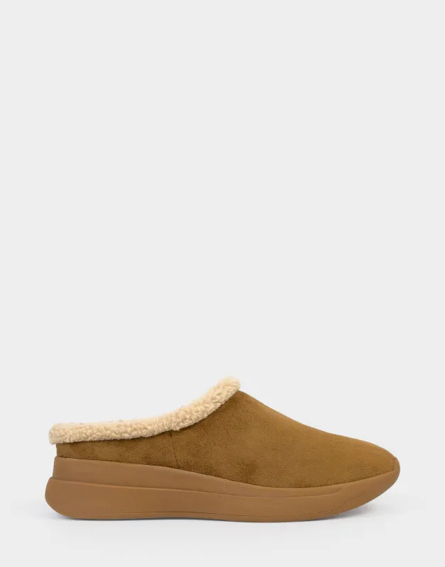 Flory sold by AEROSOLES