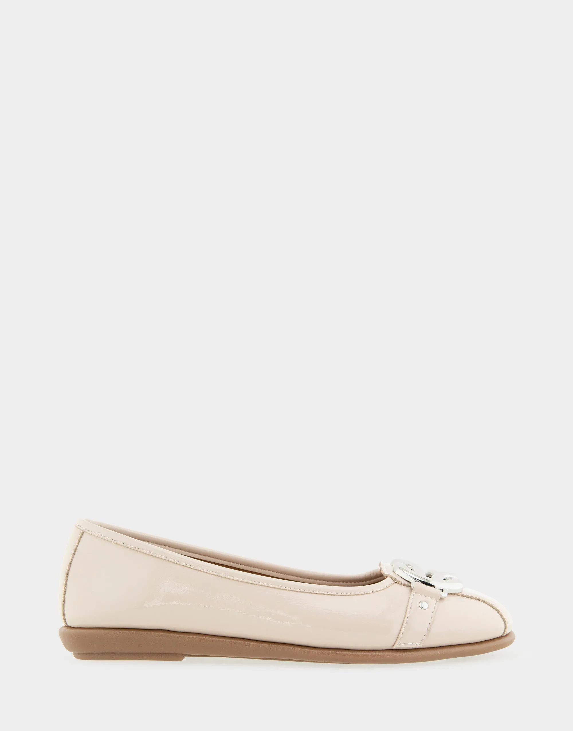 Big Bet sold by AEROSOLES