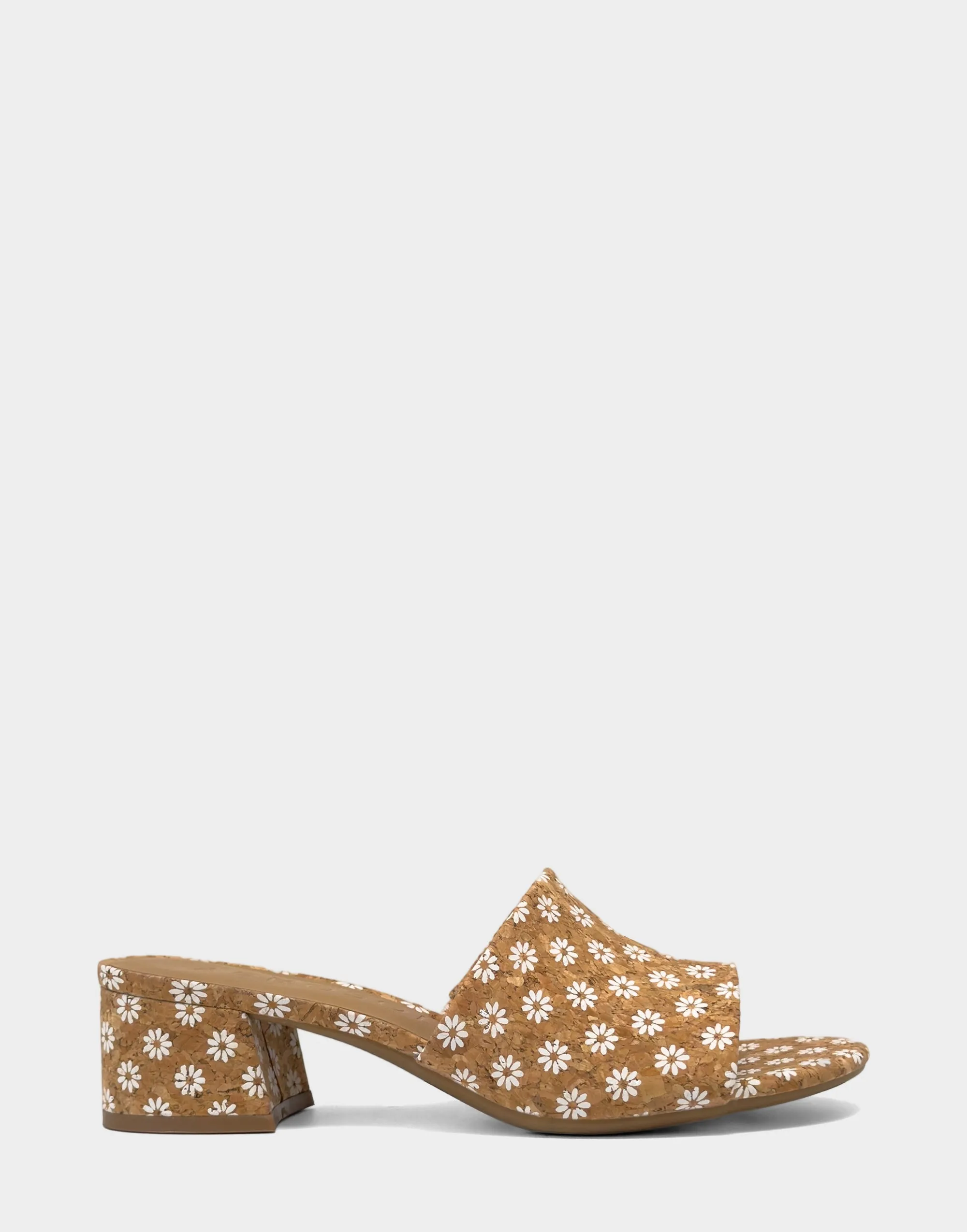 Como sold by AEROSOLES