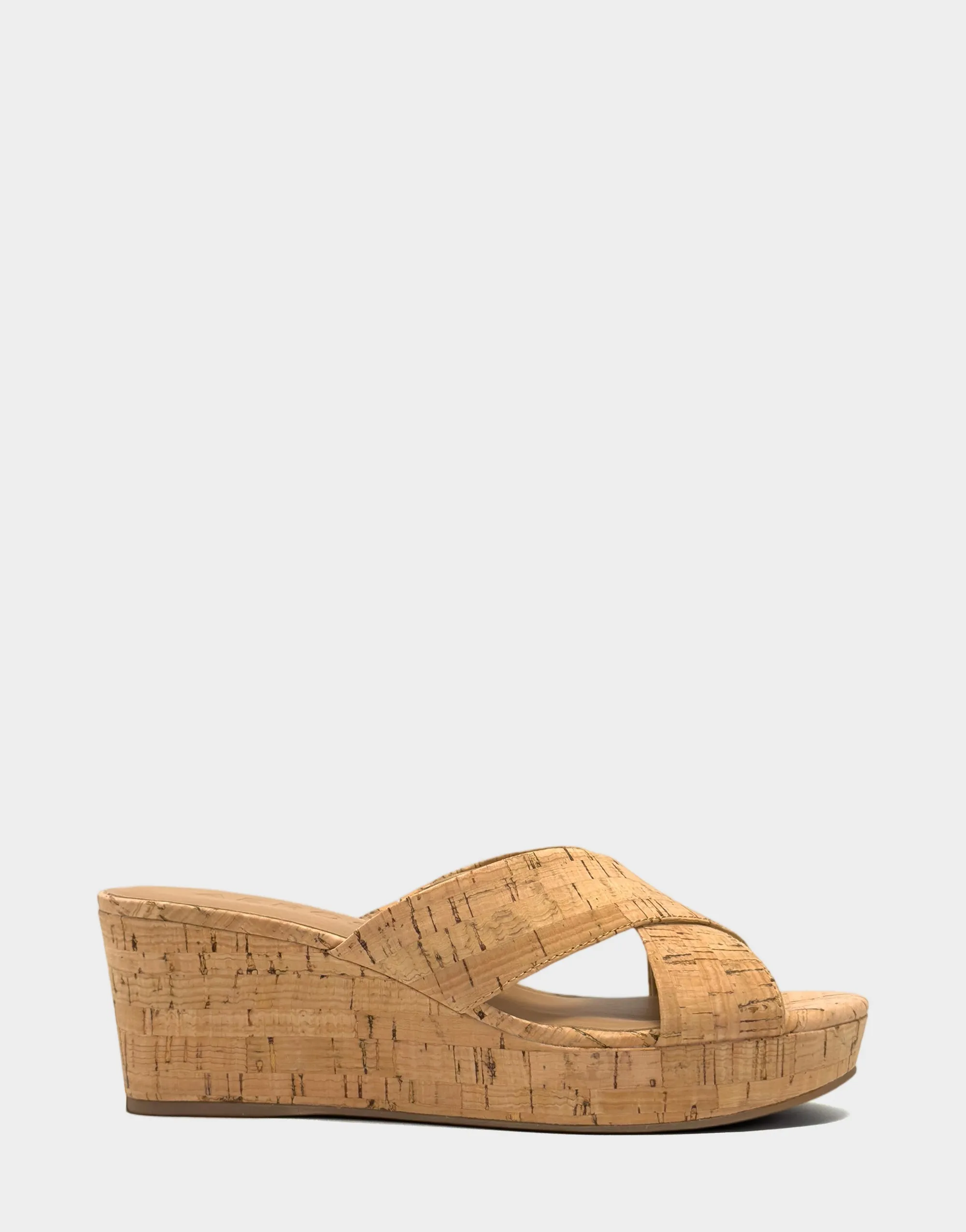 Cruis sold by AEROSOLES