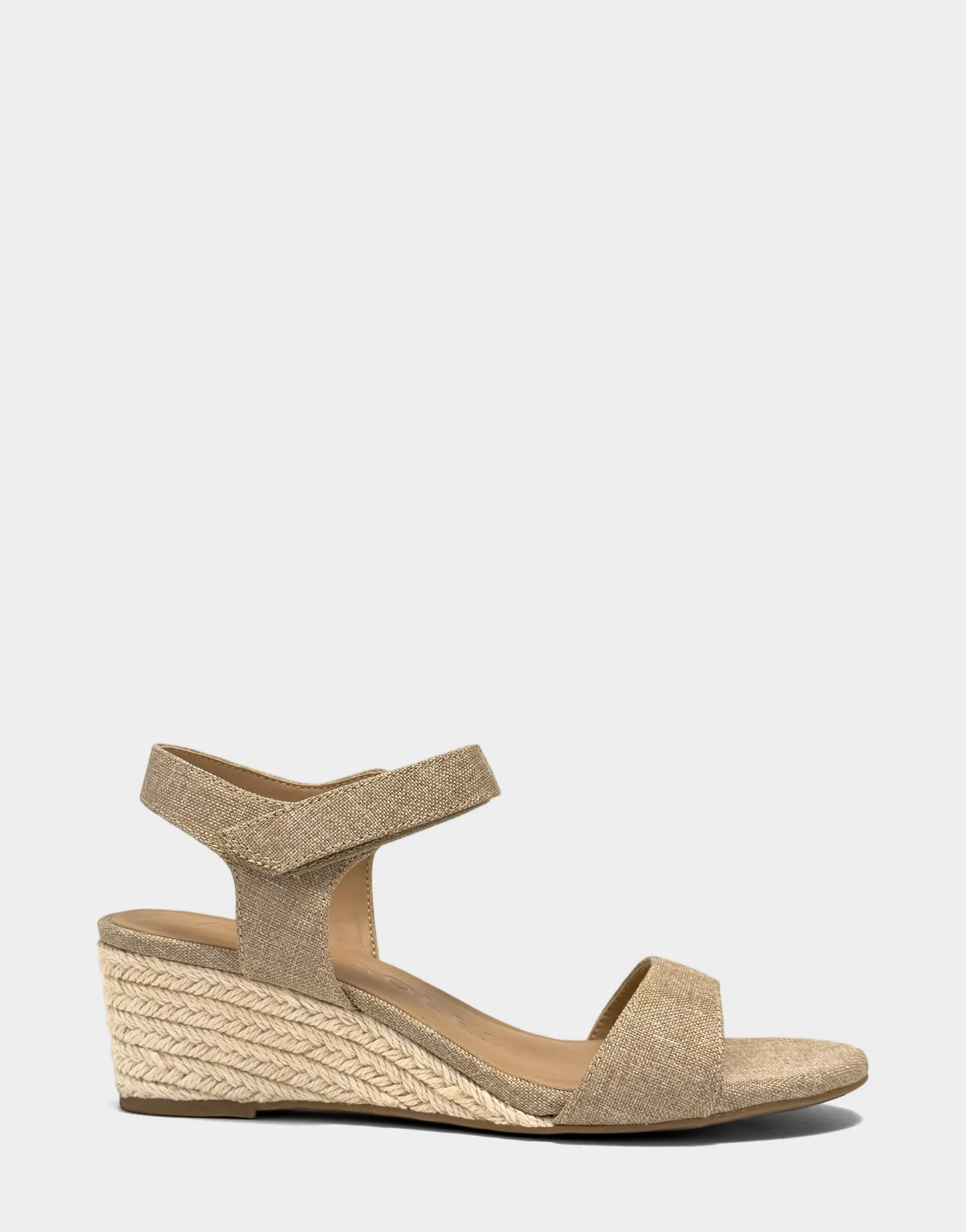 Wel sold by AEROSOLES