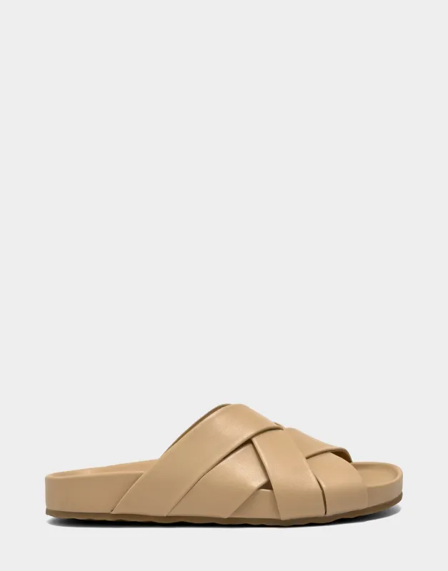 Lecco made by AEROSOLES