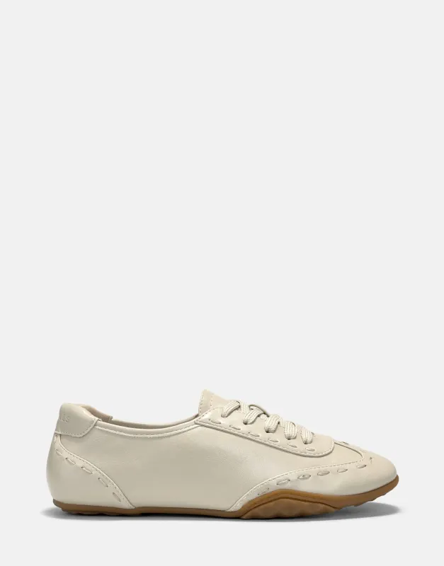 Opal made by AEROSOLES