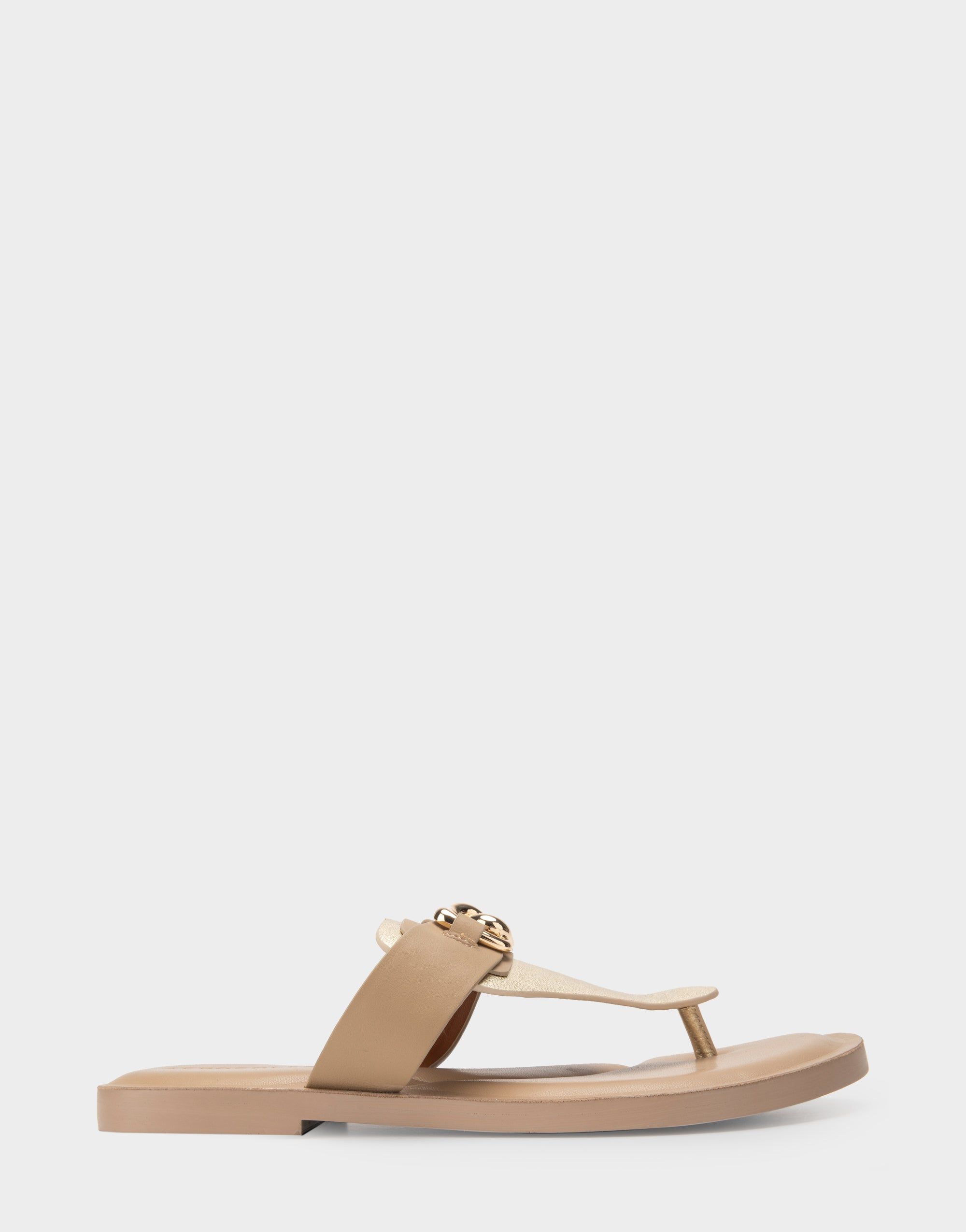 Greta sold by AEROSOLES
