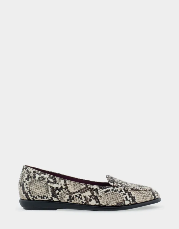 Brielle sold by AEROSOLES