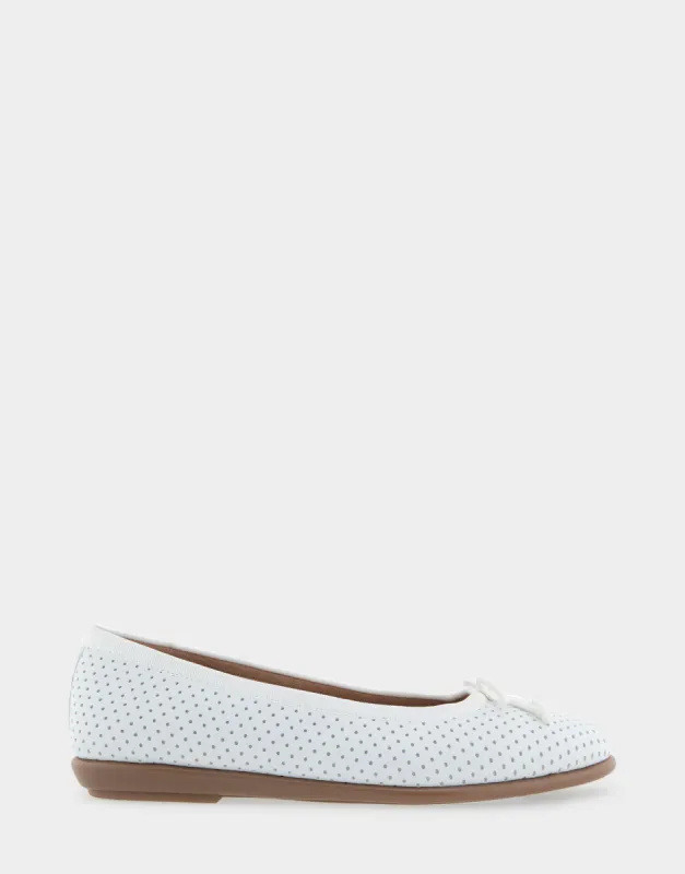 Homebet sold by AEROSOLES