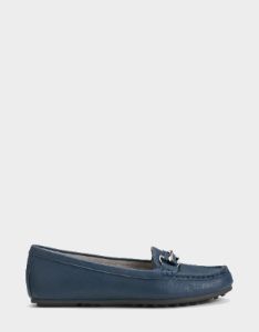 Day Drive sold by AEROSOLES