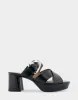 Collin sold by AEROSOLES