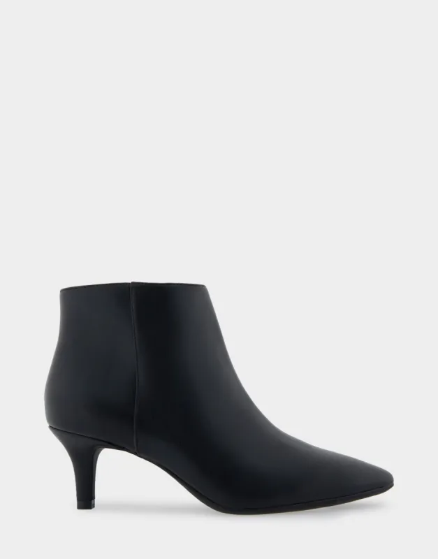 Edith sold by AEROSOLES