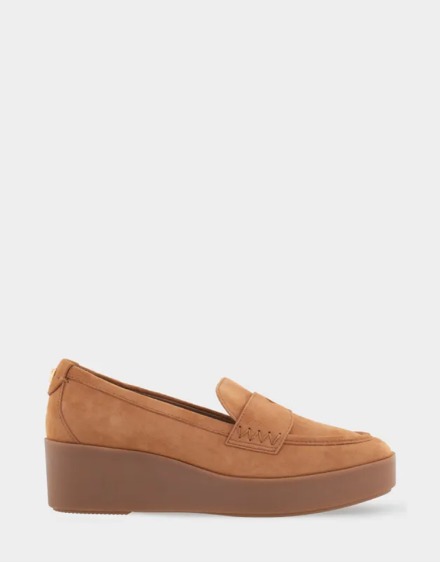 Cetara sold by AEROSOLES