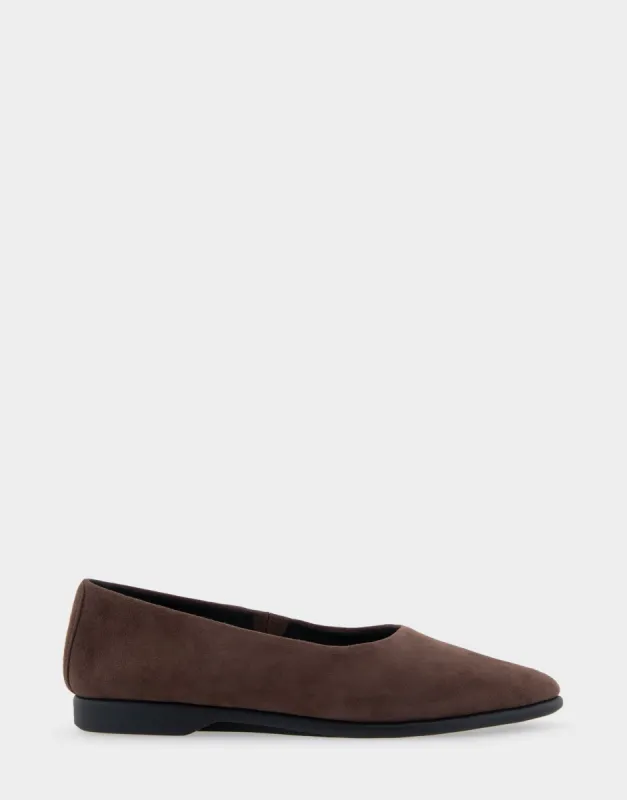 Bream sold by AEROSOLES