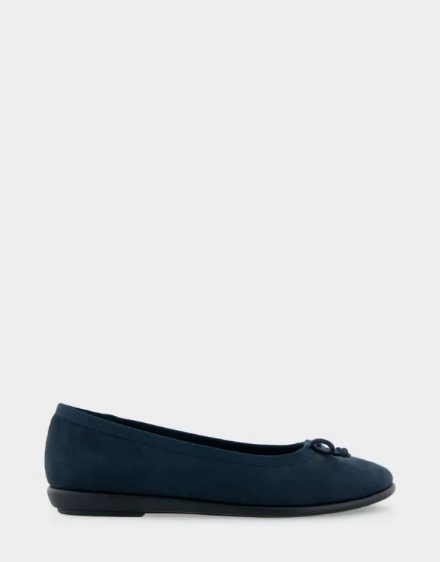 Homebet sold by AEROSOLES