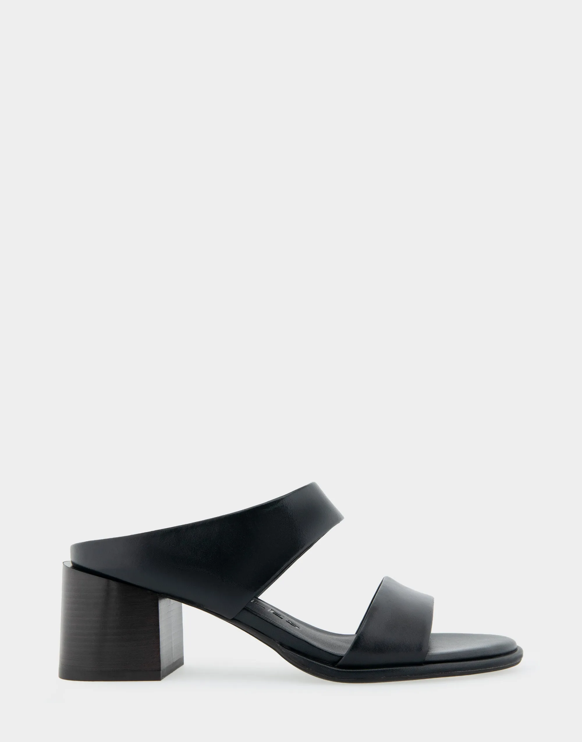 Nika sold by AEROSOLES