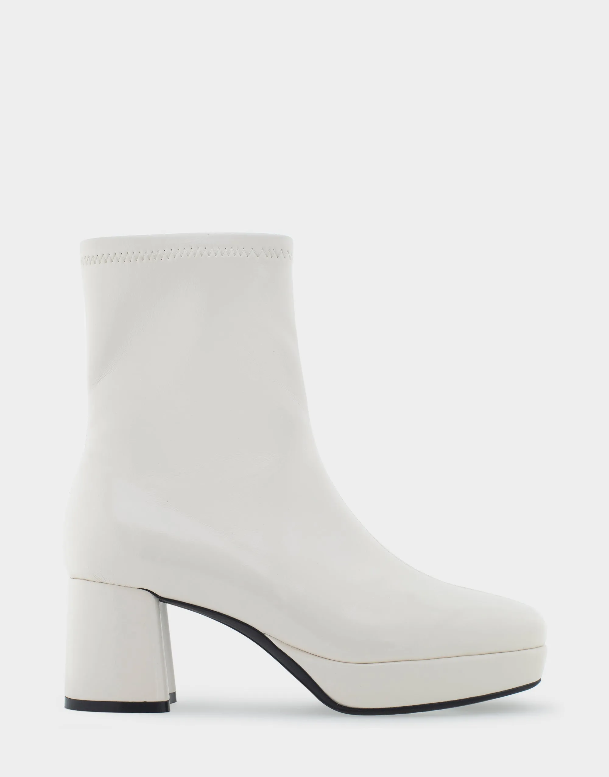 Sussex sold by AEROSOLES