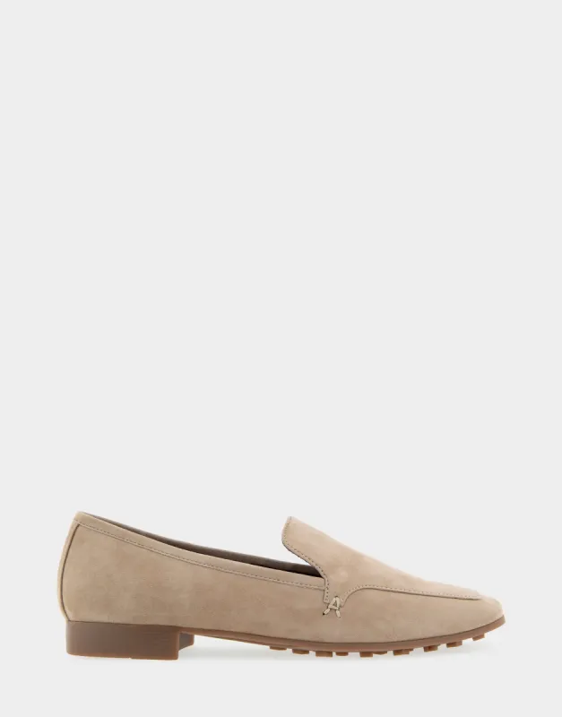 Paynes sold by AEROSOLES
