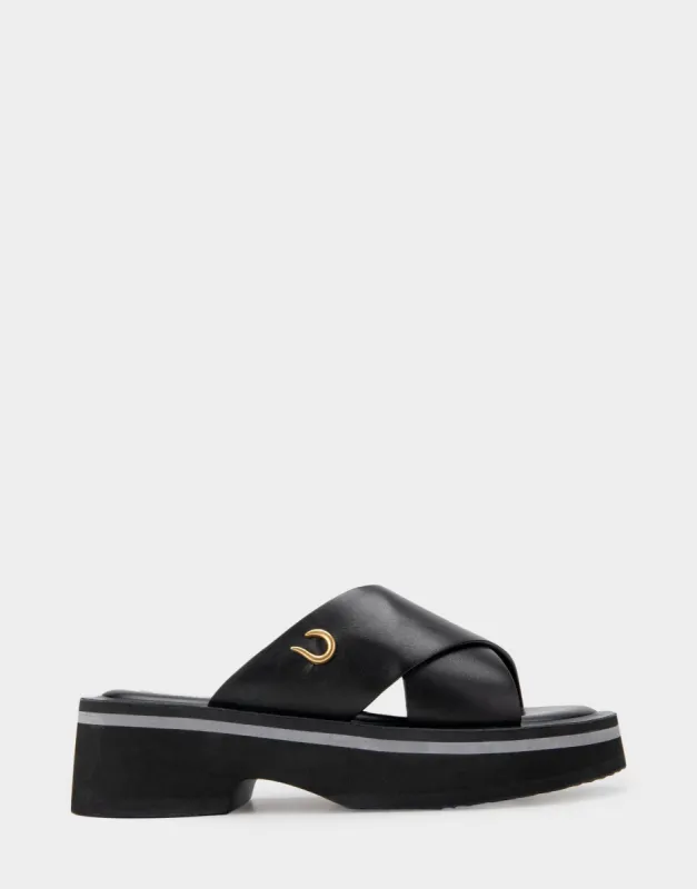 Charlie sold by AEROSOLES