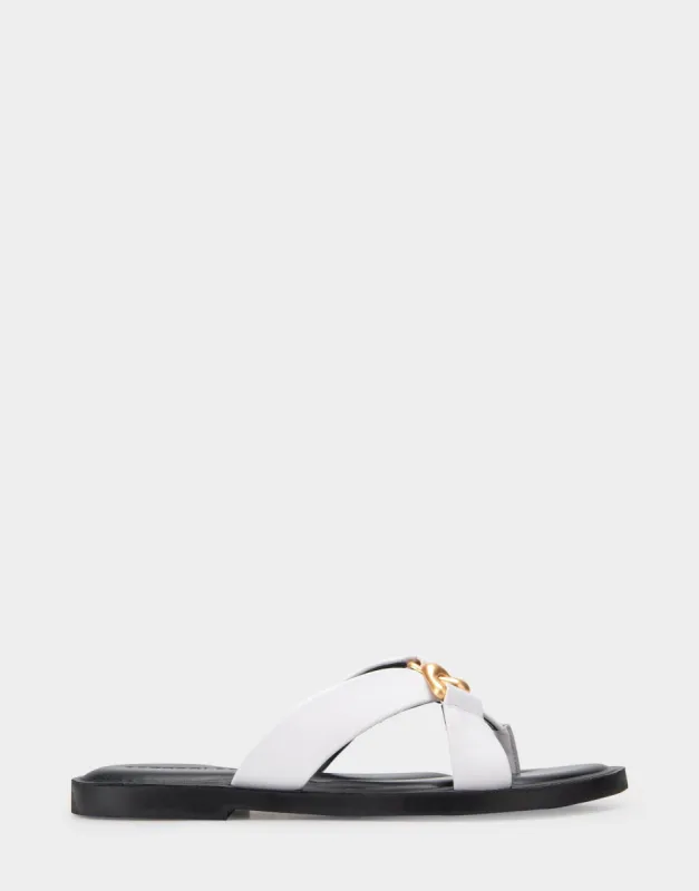 Gaia sold by AEROSOLES