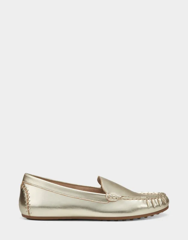 Over Drive sold by AEROSOLES