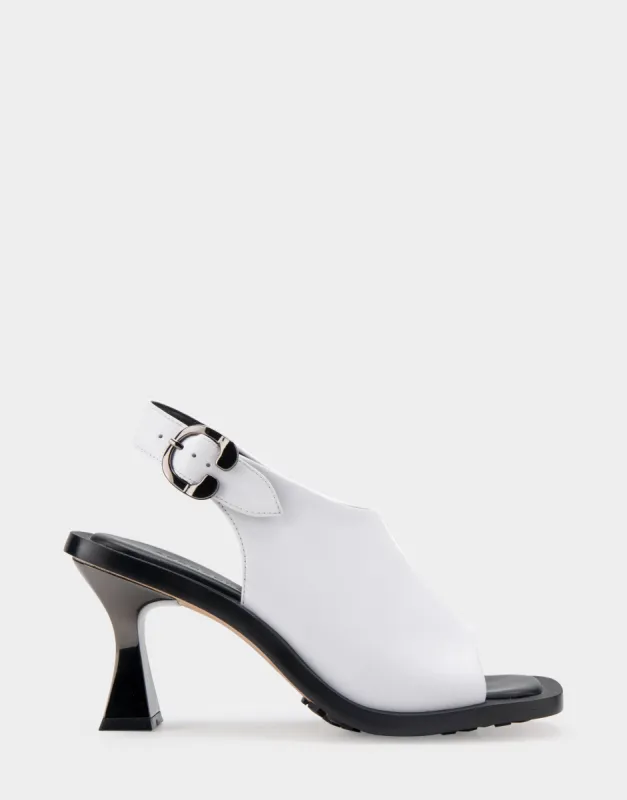 Canal sold by AEROSOLES