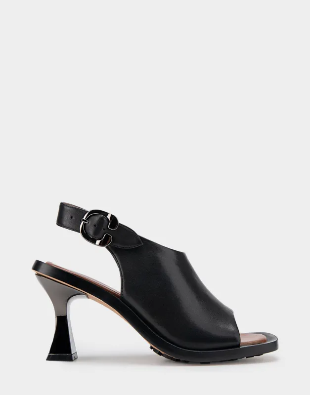 Canal sold by AEROSOLES