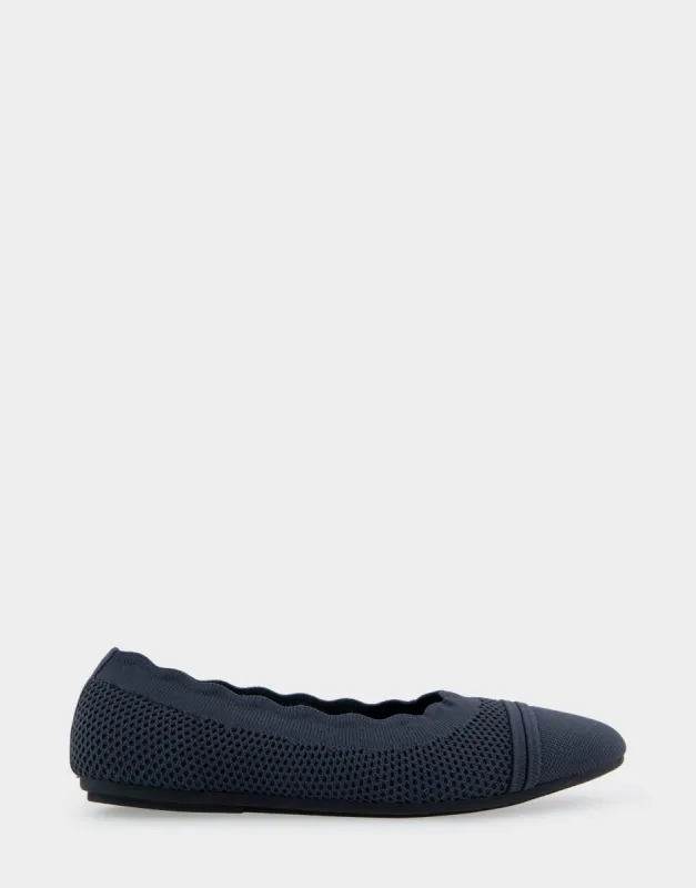 Anita sold by AEROSOLES