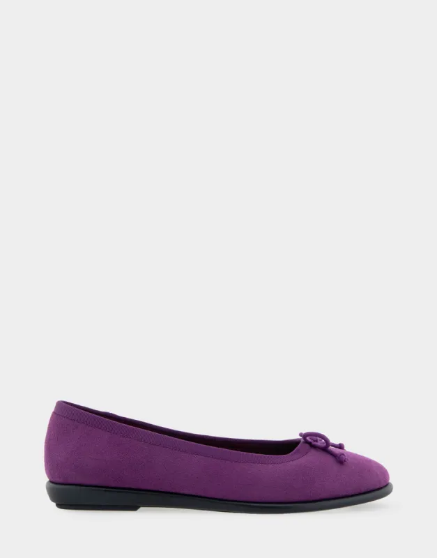 Homebet sold by AEROSOLES