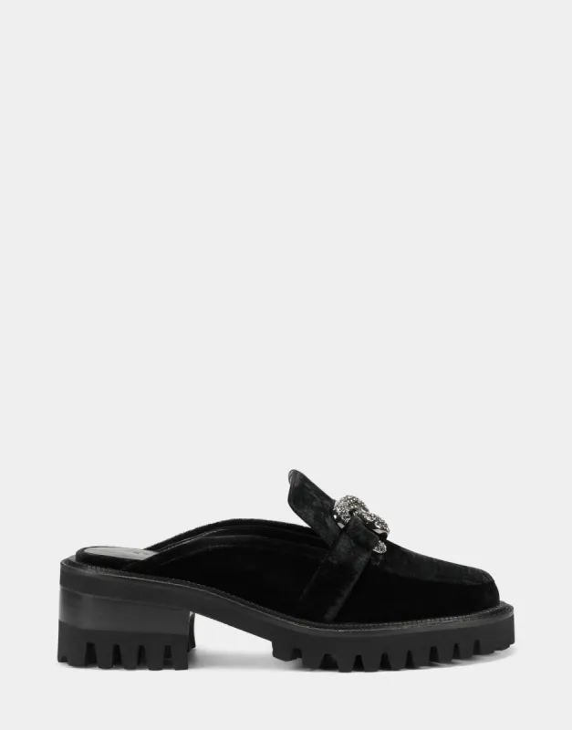 Lowery sold by AEROSOLES