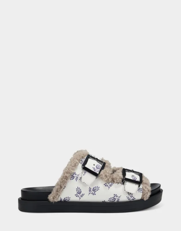 Olivia sold by AEROSOLES