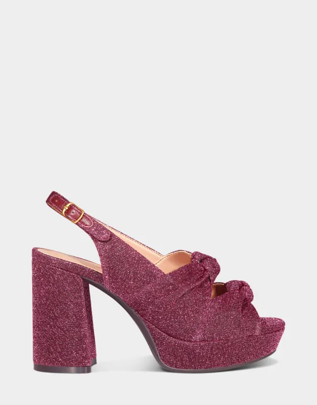 Nadia sold by AEROSOLES